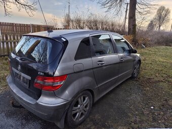 Mercedes-Benz B 180 cdi - 2