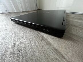 Notebook Dell Latitude 5590 - 2