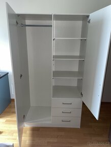 Šatní skříň ikea - 2