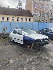 Škoda Octavia 1 díly - 2