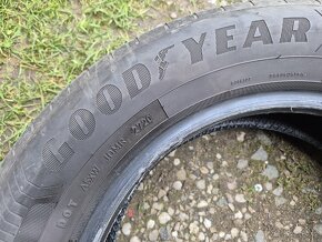 Goodyear 205/60r16 - 2