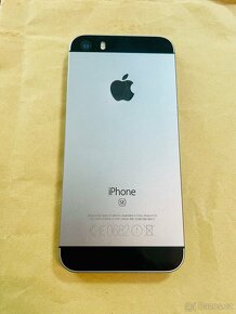 iPhone SE 16GB, iOS 10.2.1 - 2