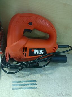 Přímočará pila Black & Decker s elektronikou, 450 W, krabice - 2