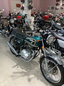 Honda CB - 2