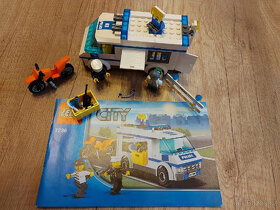 Lego City 7286 Přeprava vězně - 2