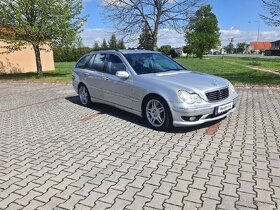 Mercedes-Benz C32 AMG kombi - 2