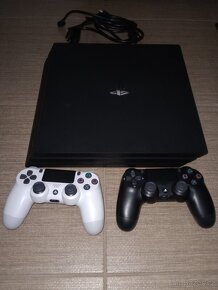 PS 4 PRO - 2