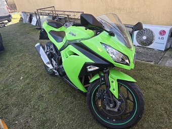 Kawasaki ninja 300 - 2