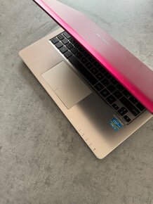 ASUS VivoBook S200E 11.6” dotykový displej - 2