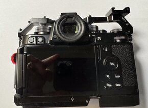 Prodám fotoaparát Nikon Zf tělo  (2024) - 2