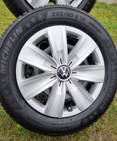 Nová zimní sada VW T-ROC 16" 5x112 pneu Michelin 205/60/16 - 2