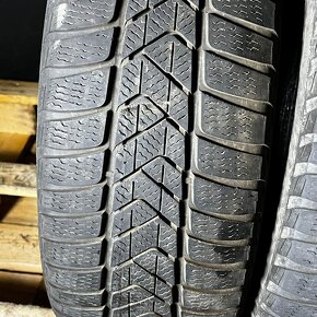 Zimní pneu 205/60 R16 96H Pirelli 5mm - 2