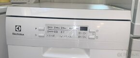 Myčka Electrolux esm43200sw - 2