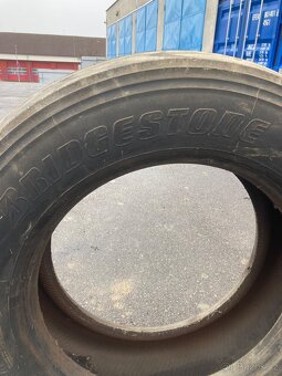 Pneu 315/60 R 22,5 - 2