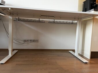 Polohovací stůl Ikea Trotten 160x80 bílý - 2