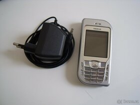 NOKIA 6670 (RH-67) + nabíječka - 2