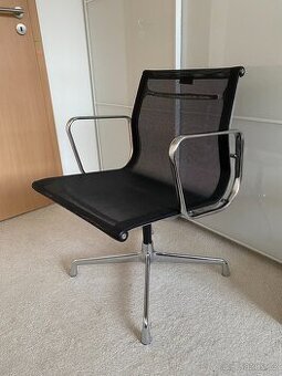 Židle Vitra Eames chair EA 108 (PC 57000,-)ZÁNOVNÍ - 2