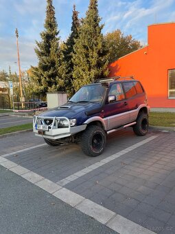 Nissan Terrano 2 - 2