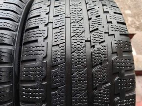 Zimní pneu Kumho 235/50 R17 - 2