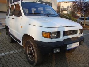 UAZ 3160 AMC 2.4 TD ČR 1.MAJ 4x4 103603 km - 2