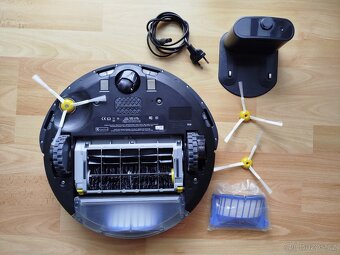 iRobot Roomba model 639 - 2