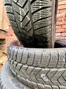 215/65 R17 Pirelli Scorpion - DOT 2021 - 2