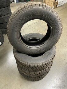 Zimní pneu Nokian 205/75 R16 C - 2