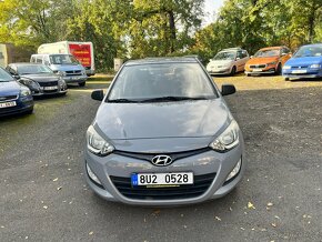 Hyundai i20, 1,2i,63 Kw, nové v ČR,pěkný stav, r.v. 10/2014 - 2