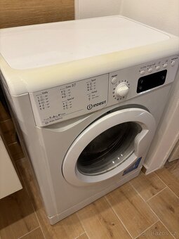 Pračka Indesit IWSE61251 - 2