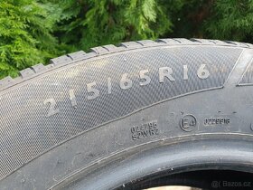 1ks Dunlop 215/65R16 - 2