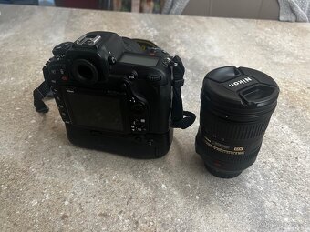 Nikon D500 + objektiv a příslušenství - 2