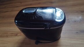 Domácí pekárna Tefal B11a párkrát použita. Sleva - 2