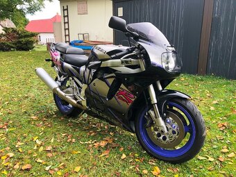 Suzuki GSXR 750w, plně funkční, zánovní pneu - 2