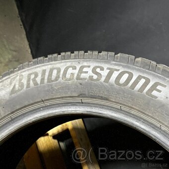 Zimní pneu 215/55 R18 98H Bridgestone 5mm - 2