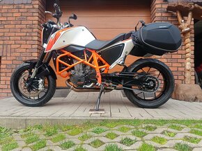 KTM DUKE 690 - PĚKNÝ STAV - AKRAPOVIČ - 25tis/KM - 2