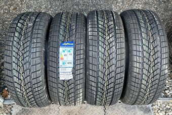 215/55/18 - Goodyear zimní sada pneu - 2