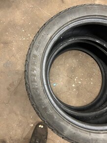 Zimní Michelin 235/45 r18 2kusy - 2