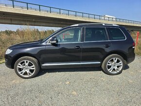 Volkswagen Touareg 3.0 TDi  - adaptivní tempomat - 2