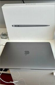 Macbook AIR / 512gb / 8gb RAM / i5 - 2