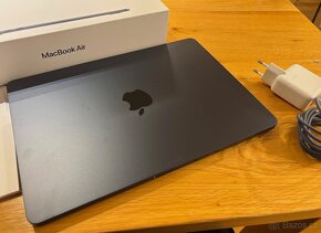 Apple MacBook AIR 13" M2 256GB temně inkoustový - 2