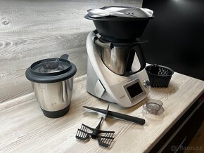 Thermomix TM 5 + 2 varní nádoby - 2