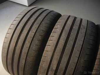 Letní pneu Goodyear 295/40R19 - 2