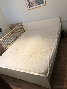 Ikea bílá manželská postel 180x200 s rošty a matrací - 2