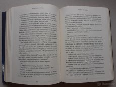 E. L. James - Padesát odstínů šedi - 2