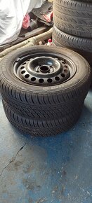 Letní pneu 195/60 R14, disky GM - 2