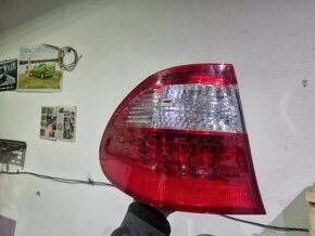 Levé zadní Led světlo Mercedes w211/s211 - 2