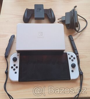 Nintendo Switch (OLED) bílý - 2