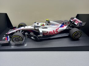 F1 URALKALI HAAS VF-21 GP BAHRAIN 2021 MICK SCHUMACHER 1:18 - 2