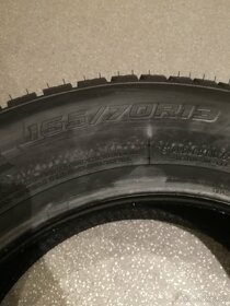 Pneu 165/70 R13 79T - 2