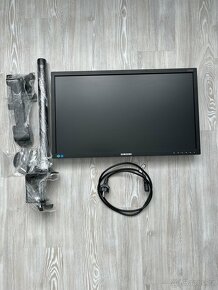 Samsung monitor - 2